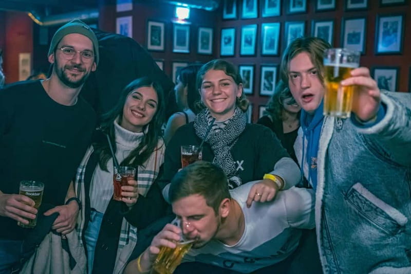 Vienna: Guided Pub Crawl with Club Entry - Ra’mien Bar and the final club entry