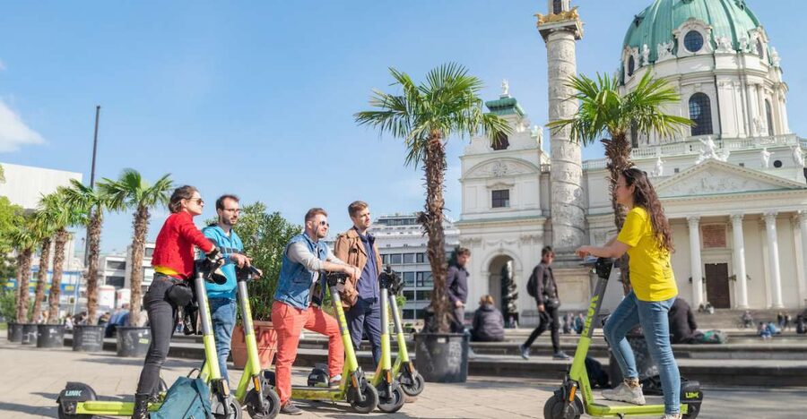 Vienna: Guided Tour by Kick Bike or E-Scooter with a Local - Choosing Between a Kick Bike and an E-Scooter