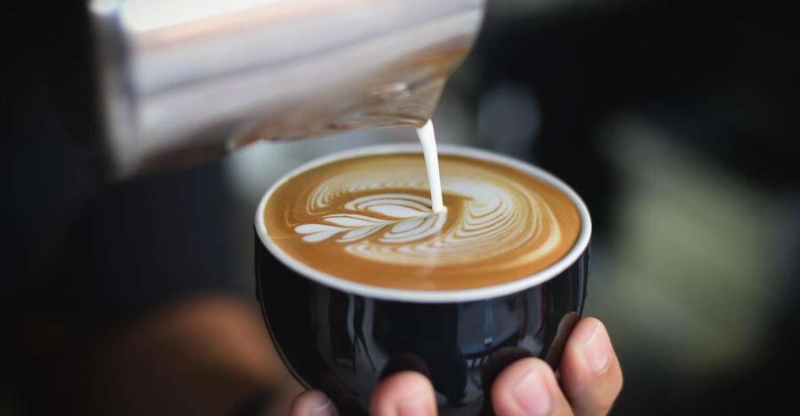 Vienna: Guided Viennese Coffee-House Tour - Café Prückel and the pleasure of lingering