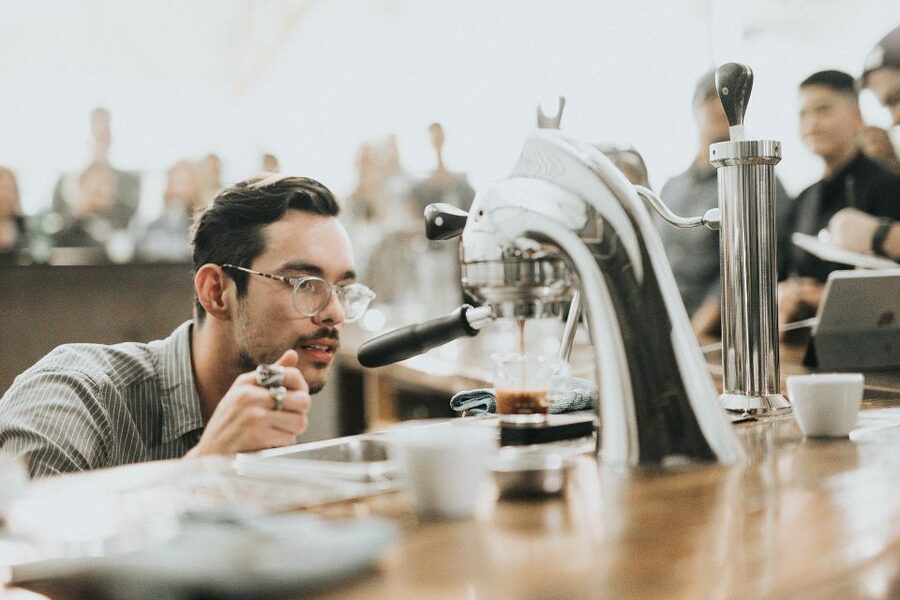Vienna: Guided Viennese Coffee-House Tour - Café Hawelka and Vienna’s artistic café tradition
