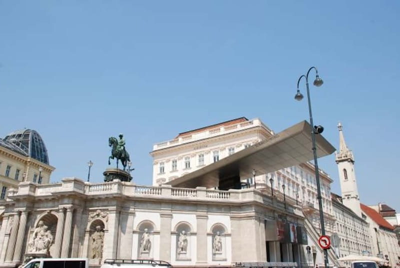 Vienna: History Highlight Walking Tour - Why this two-hour walk works well in Vienna