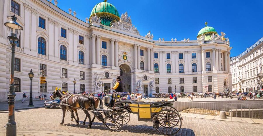 Vienna: Hofburg Palace and Sisi Museum Skip-the-Line Tour - Why Hofburg works best with a guide