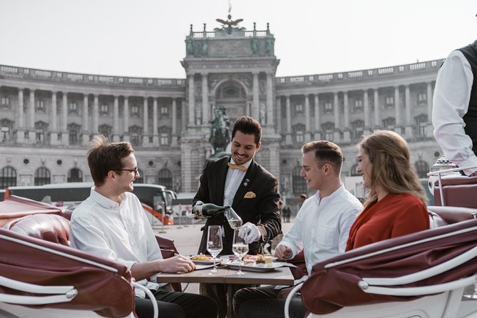 Vienna Horse-Drawn Carriage Ride with Sparkling Wine and Food - What the 40-minute route shows you
