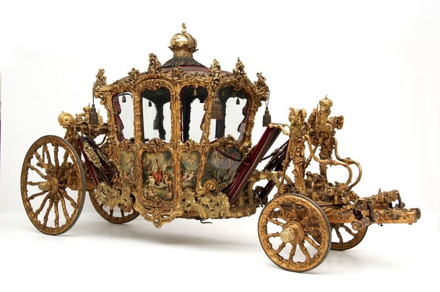 Vienna: Imperial Carriage Museum in Schönbrunn Palace Ticket - The Baroque imperial coach takes center stage