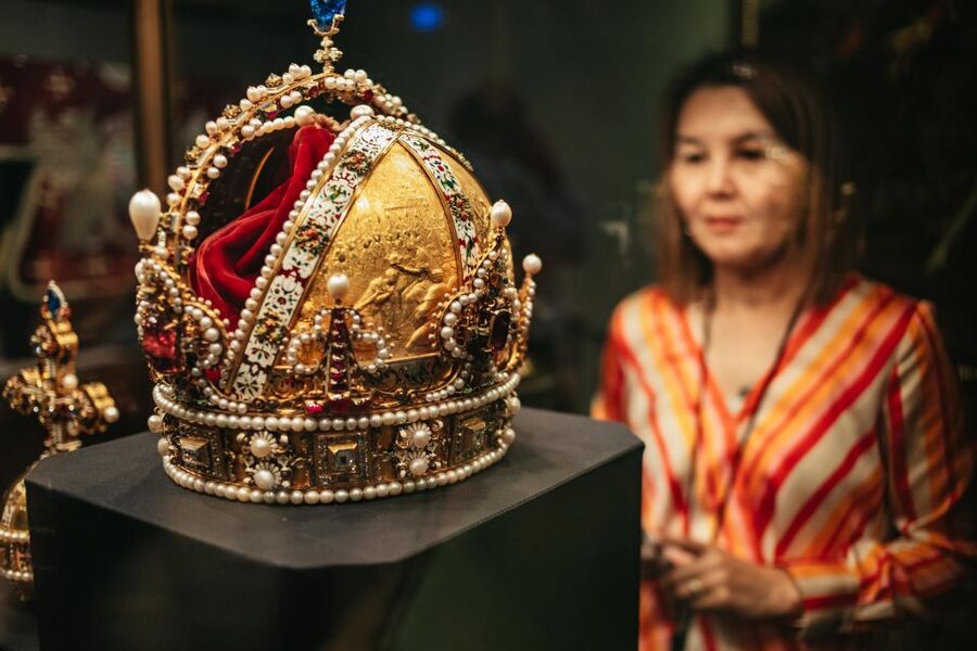 Vienna: Imperial Treasury in the Hofburg Palace - Jewelry Connected With Empress Elisabeth