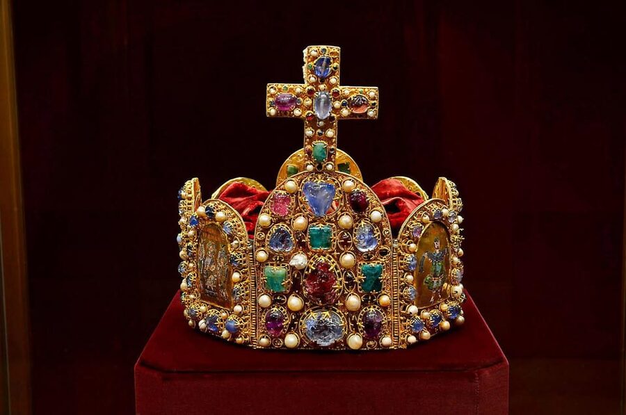 Vienna: Imperial Treasury & New Hofburg Palace Combo Ticket - The Imperial Treasury in the Swiss Wing
