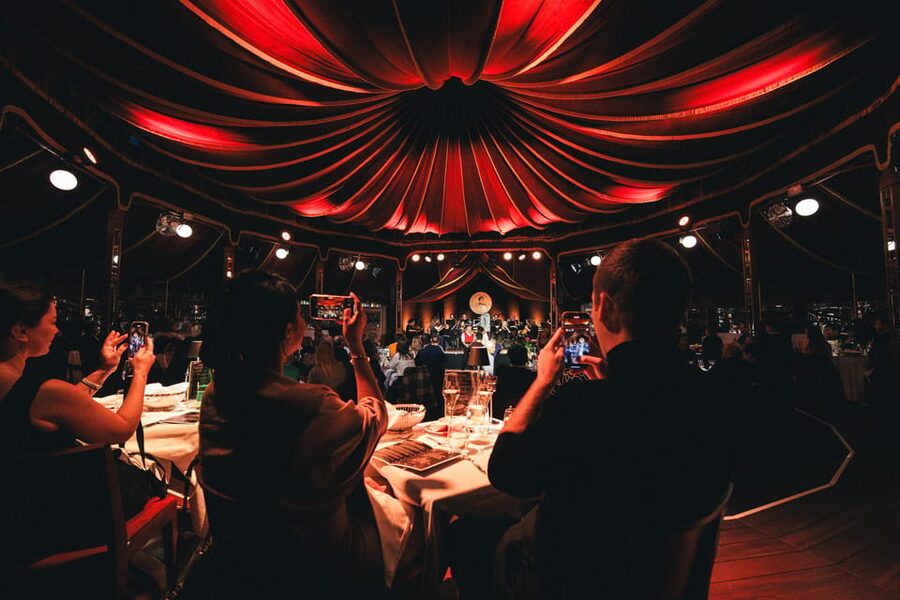 Vienna: Johann Strauss Dinner Show at the Prater - Practical tips for a smoother evening