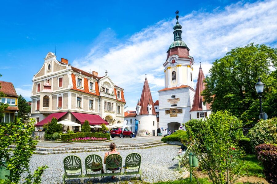 Vienna: Melk Abbey, Danube Valley Wachau Private Car Trip - Choosing between 9.5, 10, and 11.5 hours