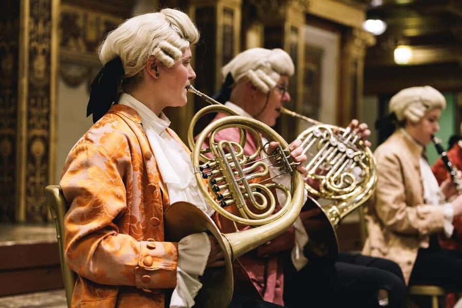 Vienna: Mozart Concert at the Vienna State Opera - Dress code, comfort, and small practical matters
