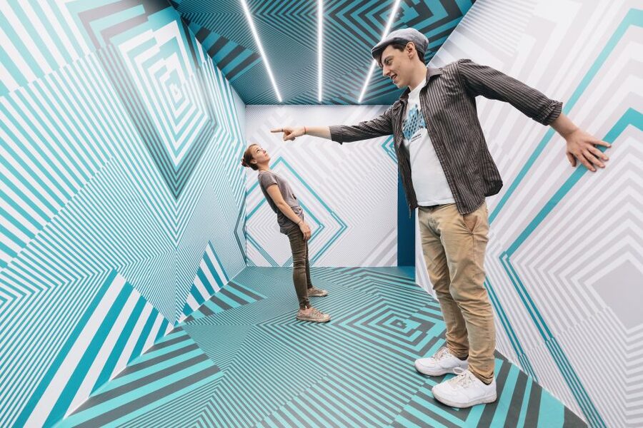 Vienna: Museum of Illusions Vienna Admission Ticket - The vortex tunnel tests your confidence