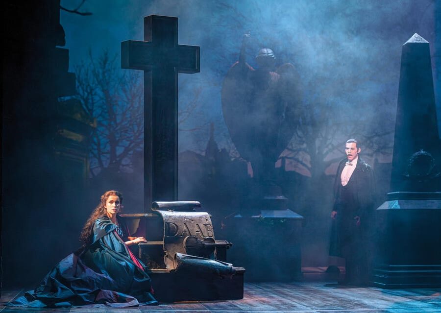 Vienna: Musical Tickets THE PHANTOM OF THE OPERA - Who will enjoy this performance most?