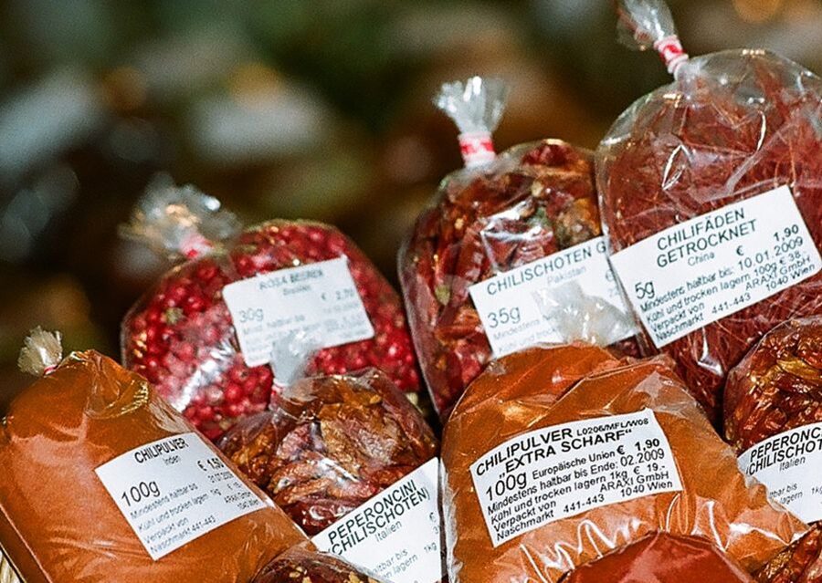 Vienna: Naschmarkt Food Tasting Tour - How much food do you actually get?