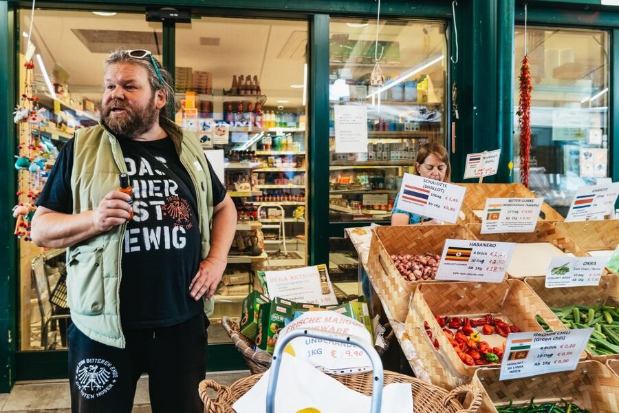 Vienna: Naschmarkt Food Tasting Tour - A tasting route through Vienna’s international market