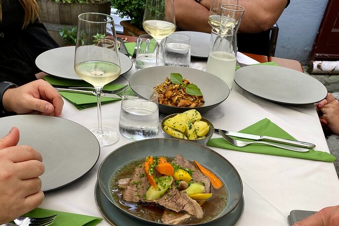 Vienna Nightlife Experience: Food, Wine, Cocktails & Vibes - Who should book this experience?