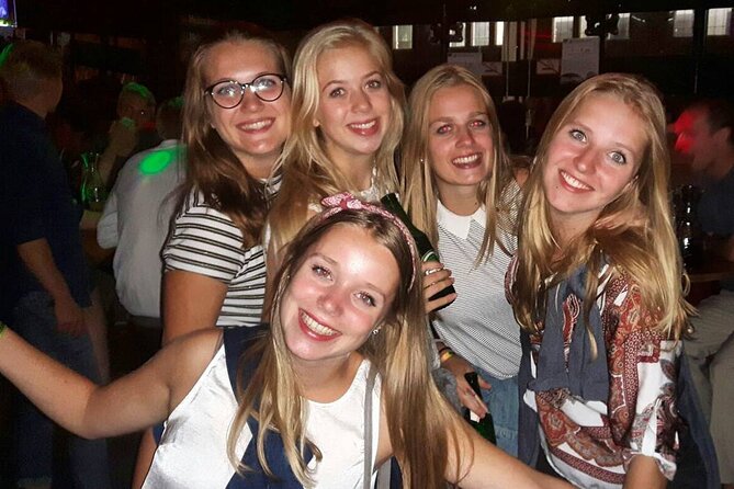 Vienna Nights Pub Crawl - Age, dress, and the social mood