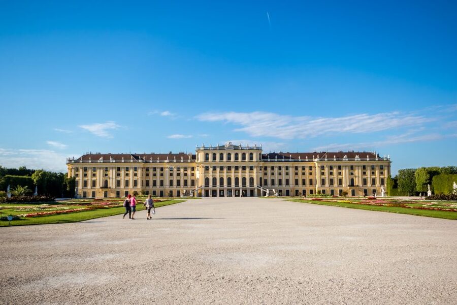 Vienna PASS: All incl. Sightseeing Pass for 85+ Attractions - Schönbrunn Palace and Zoo: the pass’s biggest test