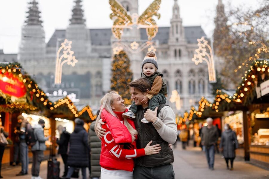 Vienna: Photo & Video content from Professional photographer - Who will enjoy this experience most