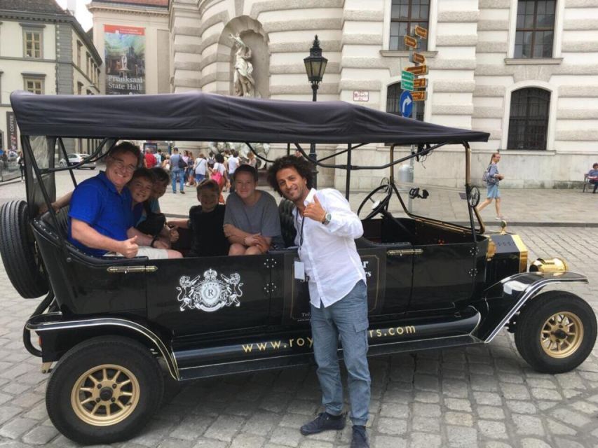 Vienna: Private Electric Car Sightseeing Tour - Guide languages and the value of good commentary