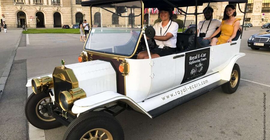 Vienna: Private Electric Car Sightseeing Tour - What riding in the electric old-timer feels like