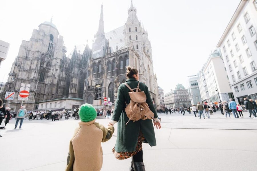 Vienna: Private Family Tour, City Highlights, Museum & Cake - Hundertwasser House: a sharp change in style