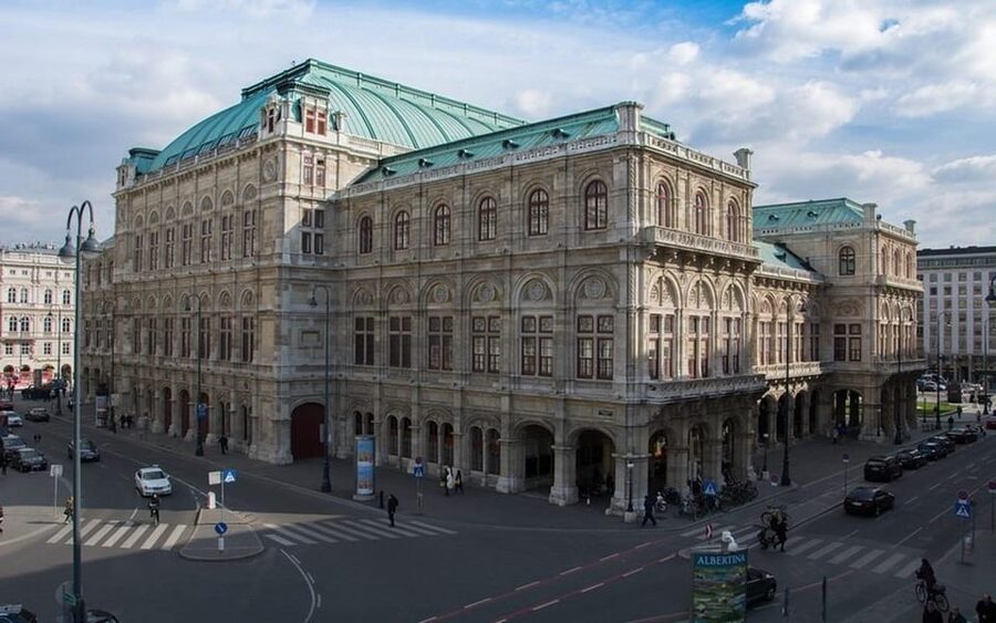 Vienna: Private Half-Day Sightseeing Tour - St. Stephen’s Cathedral and the old city