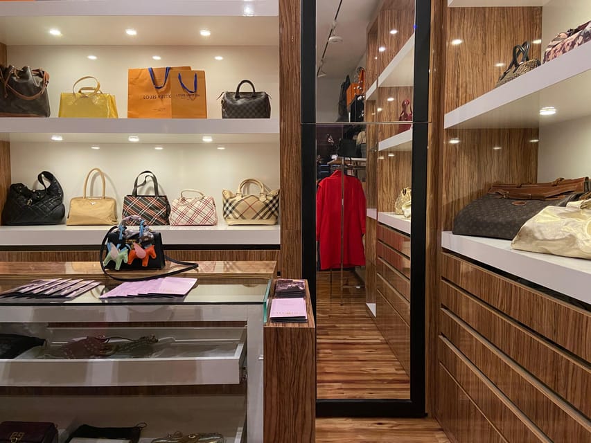 Vienna Private Shopping: Vintage treasures & Champagne - Who Will Get the Most From This Appointment?
