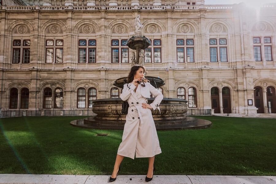 Vienna: Private Street Style Photoshoot in City Center - Graben and Kohlmarkt under Christmas lights