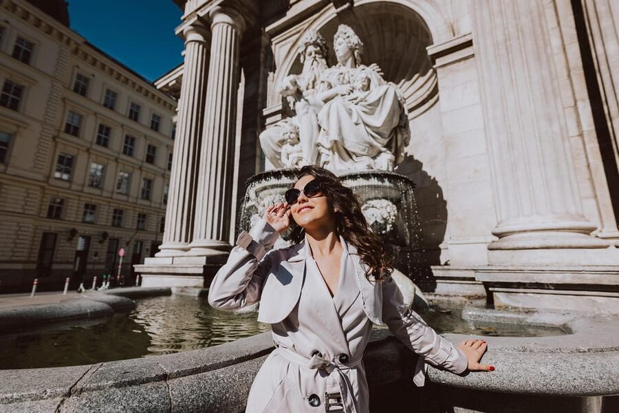 Vienna: Private Street Style Photoshoot in City Center - Jenny’s photography approach
