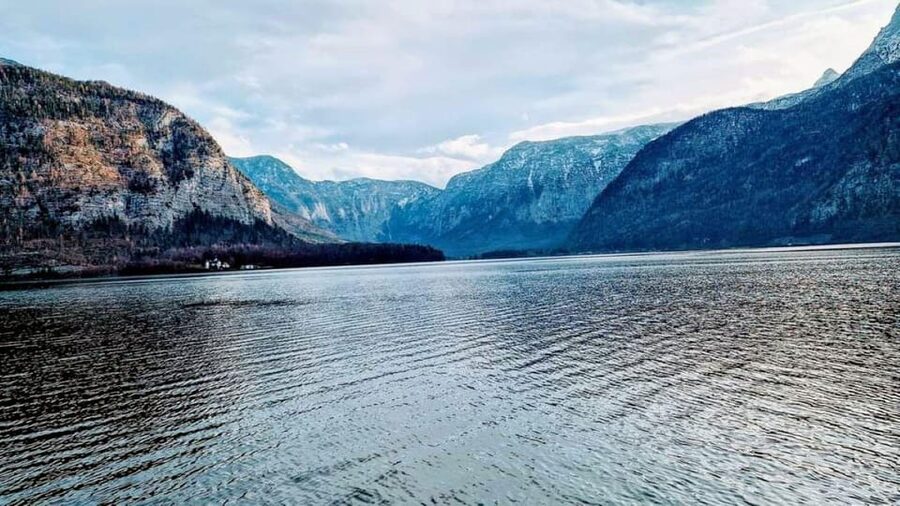 Vienna: Private tour from Vienna to Hallstatt and Salzburg - Should you book the Vienna to Hallstatt and Salzburg tour?