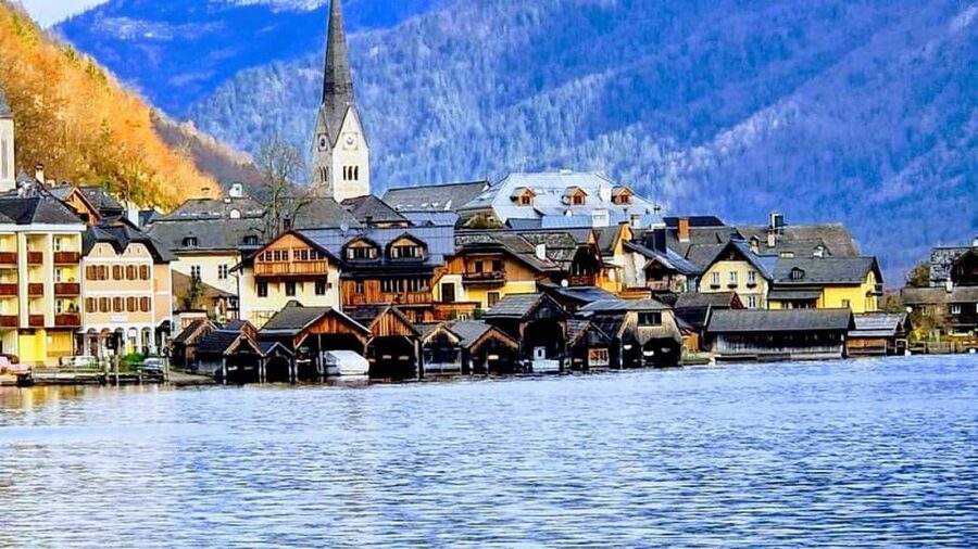 Vienna: Private tour from Vienna to Hallstatt and Salzburg - The real shape of this 12-hour Vienna excursion