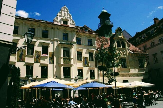 Vienna: Private tour to Graz - From the Kunsthaus soap bubble to Mur Island