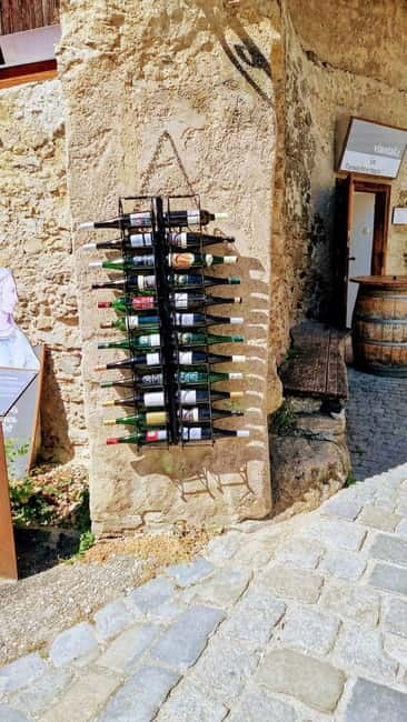Vienna: Private Wachau tour to Dürnstein and Melk - The Short Drive Toward Melk