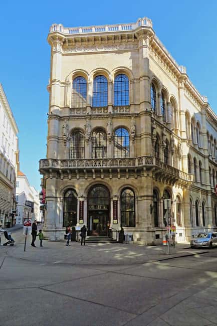 Vienna: Private Walking Tour of the Historic Center - The best way to use this walk
