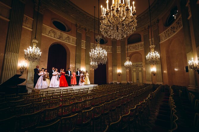 Vienna Residence Orchestra: Mozart and Strauss Concert - Opera singers and ballet dancers add the color