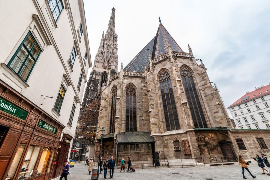 Vienna: Romantic Old Town 2-Hour Discovery Tour - Myths, animals, and Vienna’s fondness for a good story