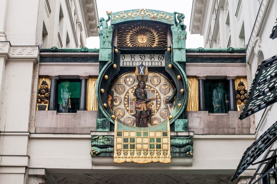 Vienna: Romantic Old Town 2-Hour Discovery Tour - Narrow streets, back courtyards, and medieval discomfort