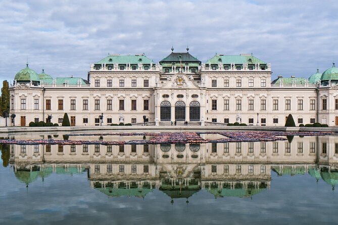 Vienna Scavenger Hunt and Highlights Self Guided Audio Tour - St. Stephen’s Cathedral and Vienna State Opera