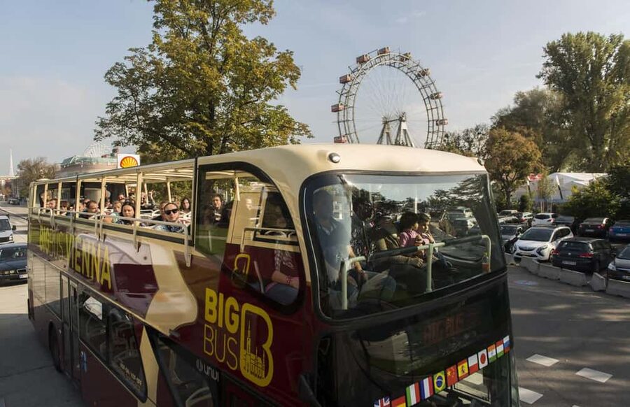 Vienna: Schönbrunn, Belvedere, Big Bus, Giant Wheel & Cruise - The 65-meter Riesenrad ride