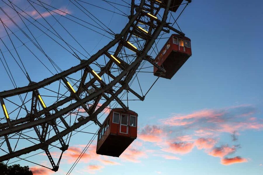 Vienna: Schönbrunn, Belvedere, Big Bus, Giant Wheel & Cruise - Starting at Opera and finding your bearings
