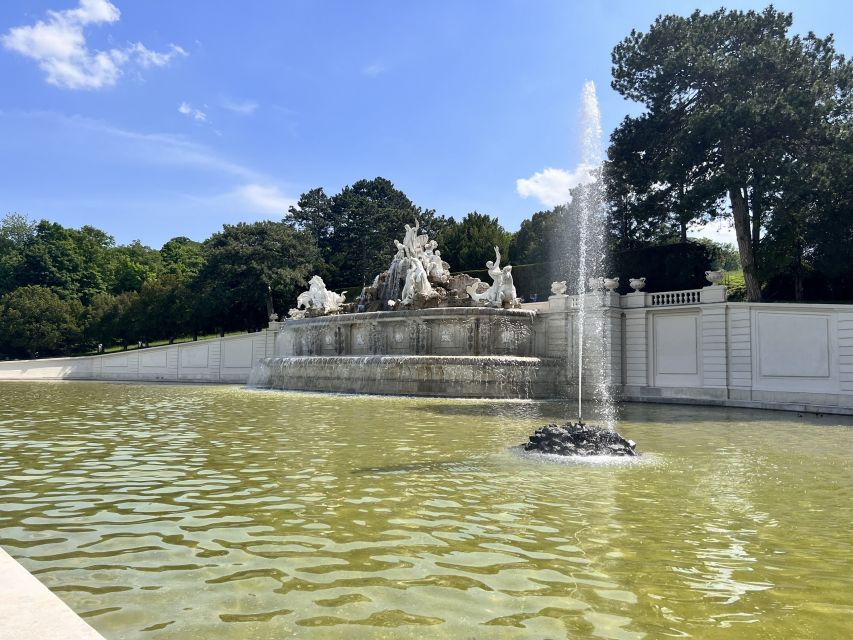 Vienna: Schönbrunn Palace & Garden Skip-the-Line Guided Tour - Schönbrunn Palace tour: key points at a glance