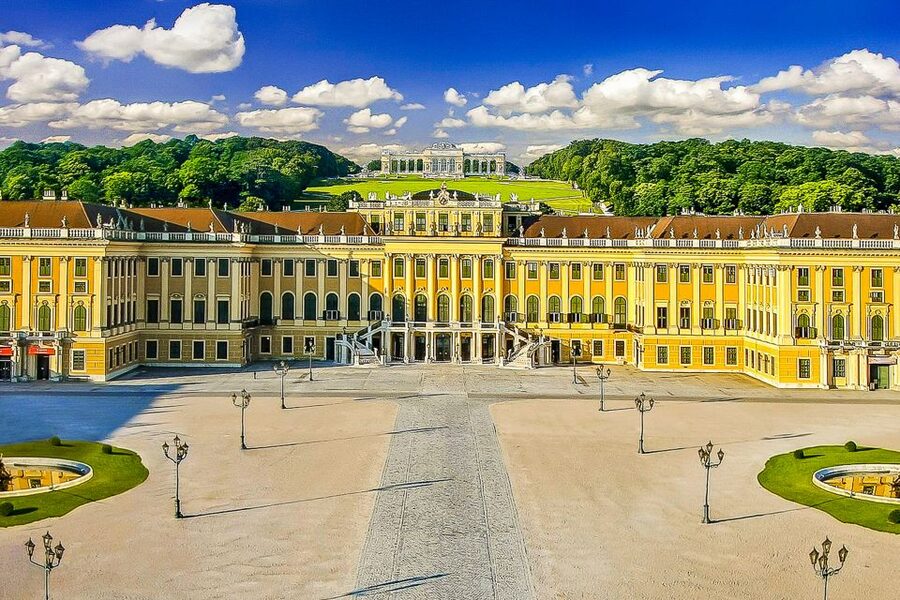 Vienna: Schönbrunn Palace & Gardens Skip-the-Line Tour - One Hour Through Schönbrunn Gardens