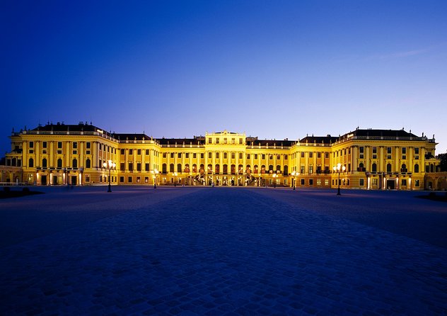 Vienna: Schönbrunn Palace Tour at 7 PM & Classical Concert - Inside the palace with an audio guide