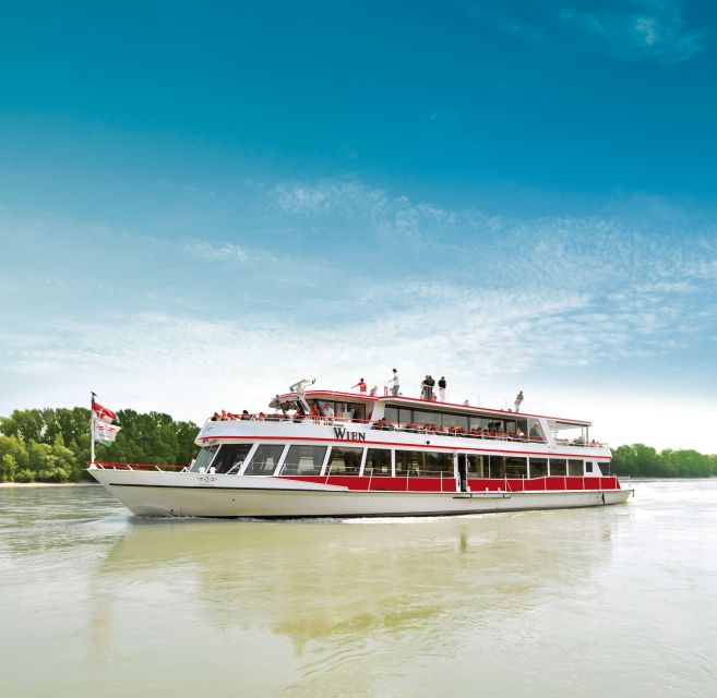 Vienna: Sightseeing Boat Tour with Lunch - Booking details worth knowing