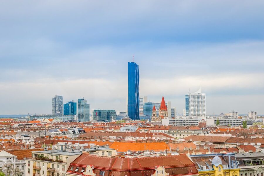 Vienna: Skip-the-cashier-desk-line Giant Ferris Wheel Ride - What you can see from nearly 65 meters