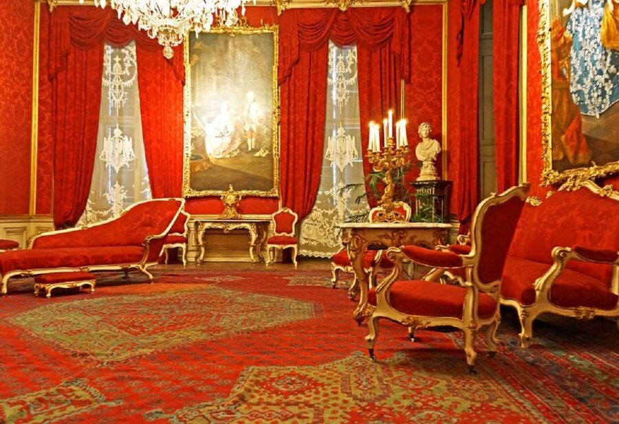 Vienna: Skip-the-Line Hofburg Ticket & Sisi Museum Tour - Starting in Michaelerplatz, Vienna’s imperial front door