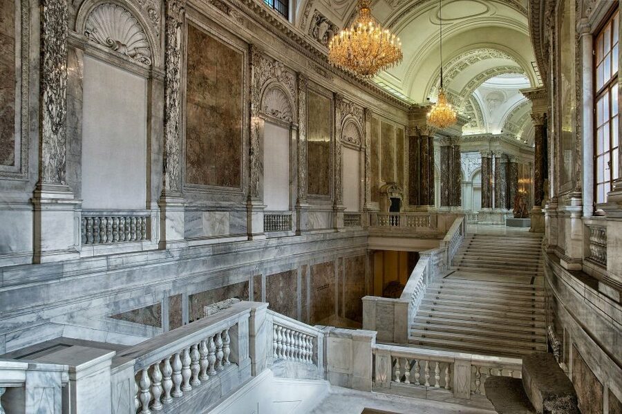 Vienna: Skip-the-Line Hofburg Ticket & Sisi Museum Tour - The Silver Collection closure and what you will see