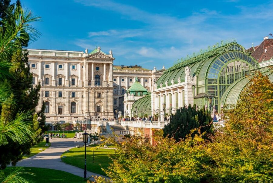 Vienna: Skip-the-Line Sisi Museum, Hofburg and Gardens Tour - Burggarten and the outdoor finish