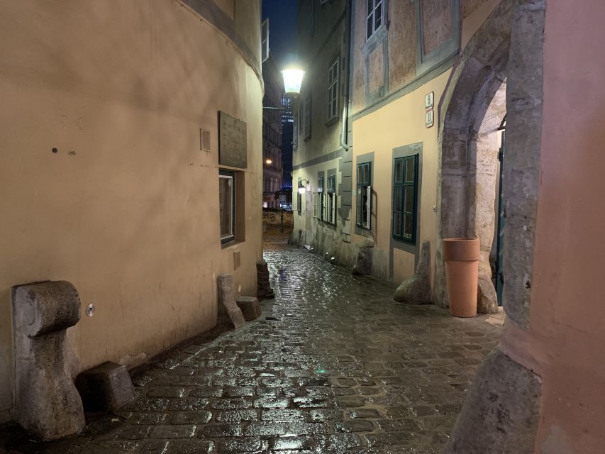 Vienna: Spooky Ghost Tour in English - Key points to know before you book