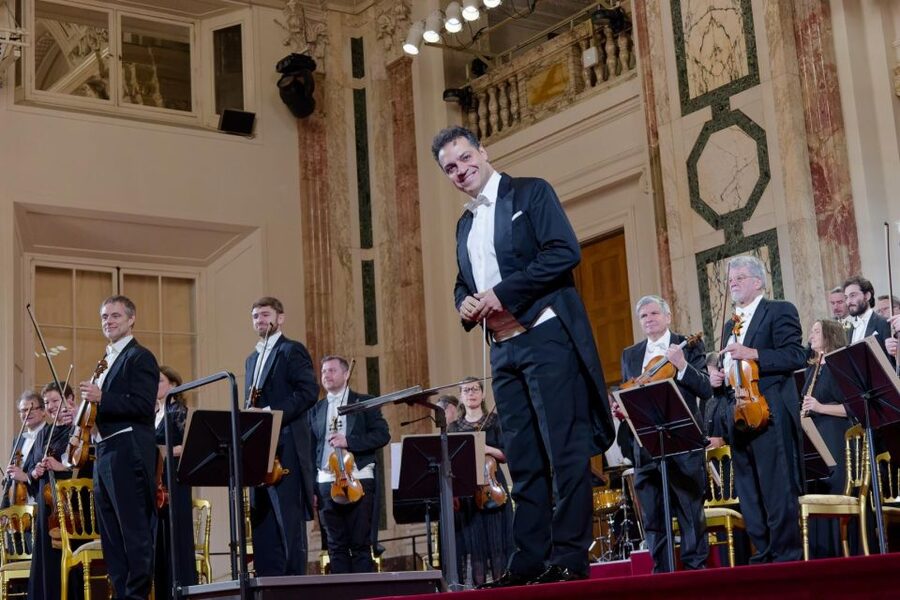 Vienna: Strauss and Mozart Concert at Hofburg Palace - Booking flexibility and practical limits