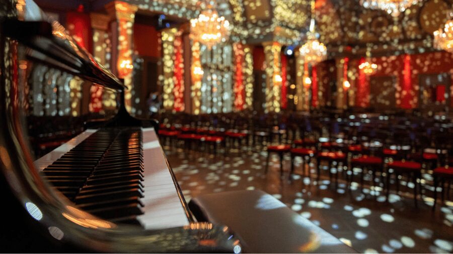 Vienna: Strauss Classical Concert with Soprano & Light Show - Is $74 a good value?